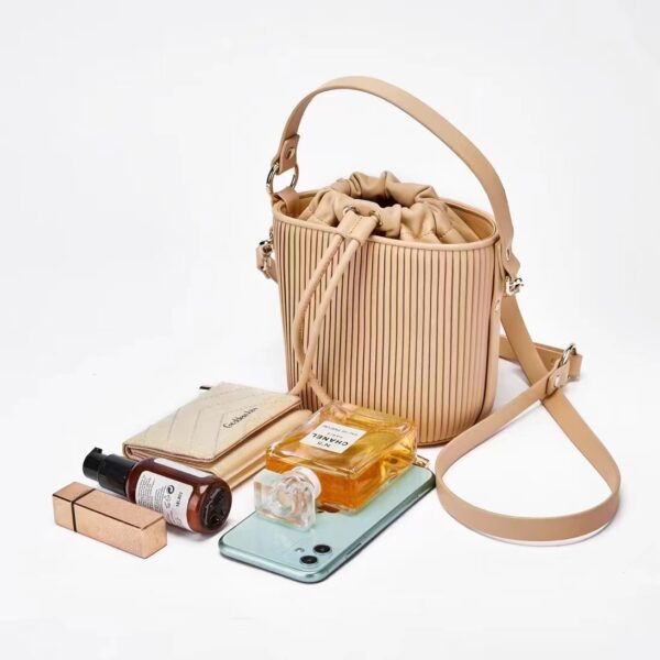 Crossbody - Image 4