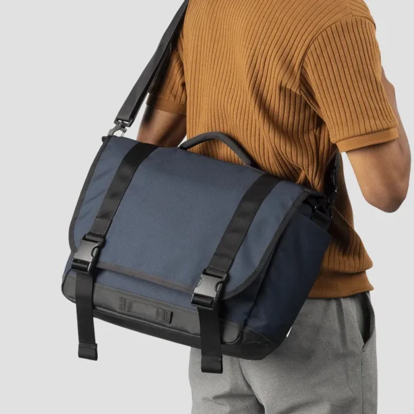 Commute Messenger Bag