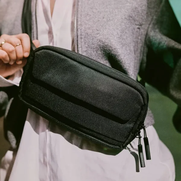 Commuter messenger bag