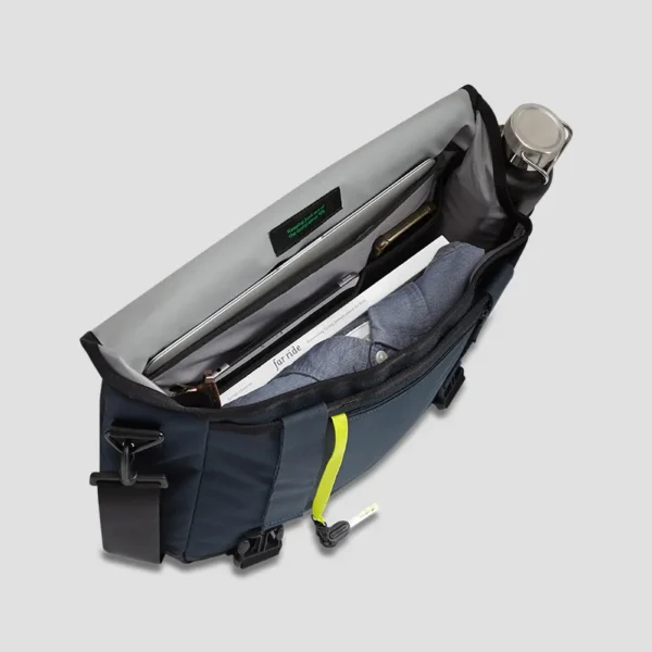 Commute Messenger Bag