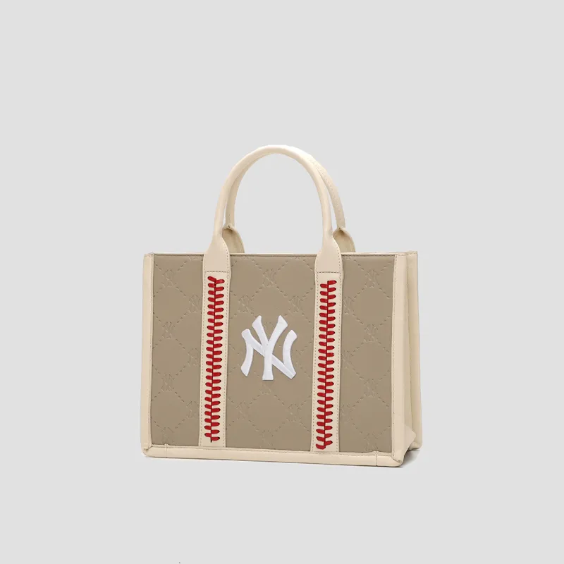 GR240118 Wrangler Handbag