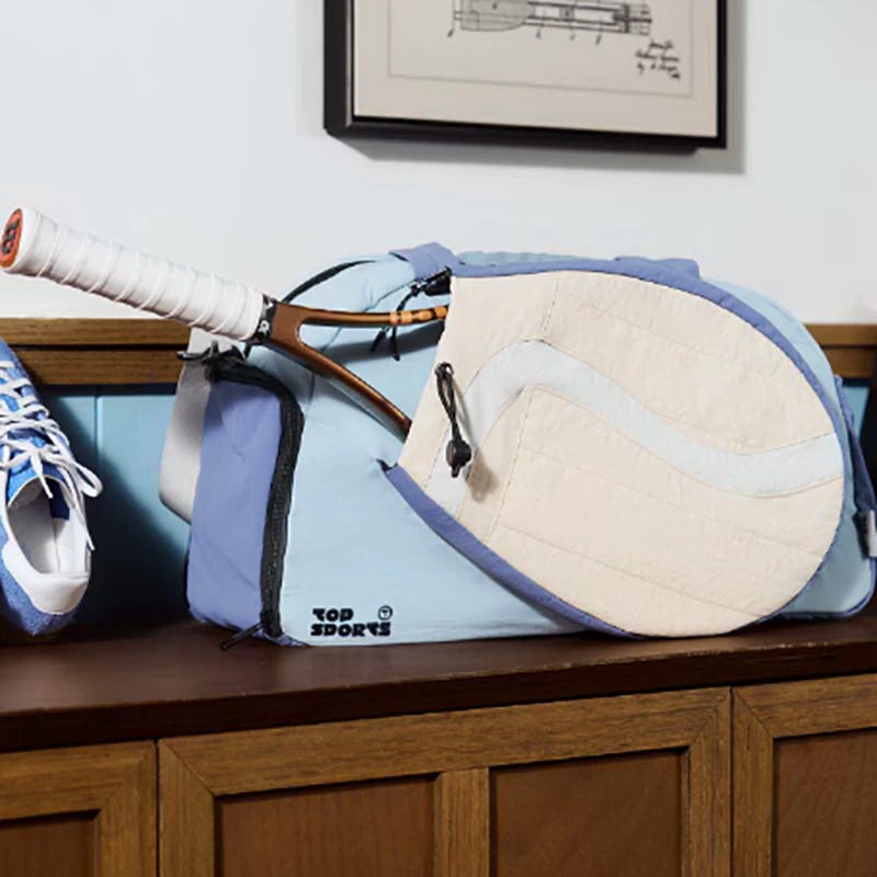 Tennis bag with shoe compartment